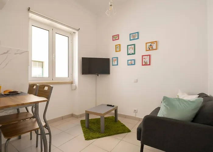 דירה Flowers House